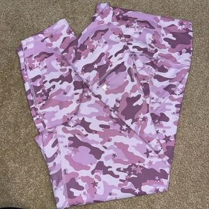 Fabletics Powerhold 7/8 Leggings